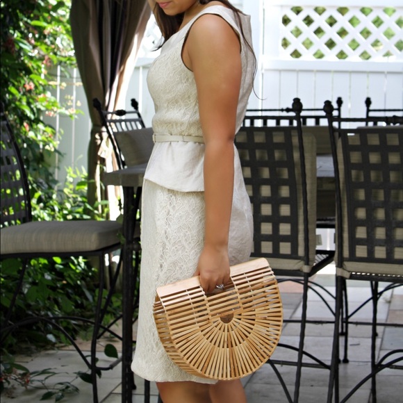 Gorgeous Dress!! - Picture 3 of 3